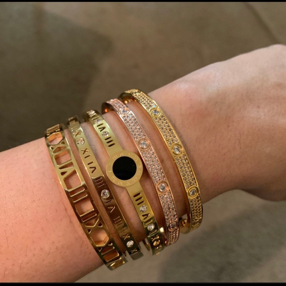 🌟Luxury Trendy Love/Numeral Bracelets Golden